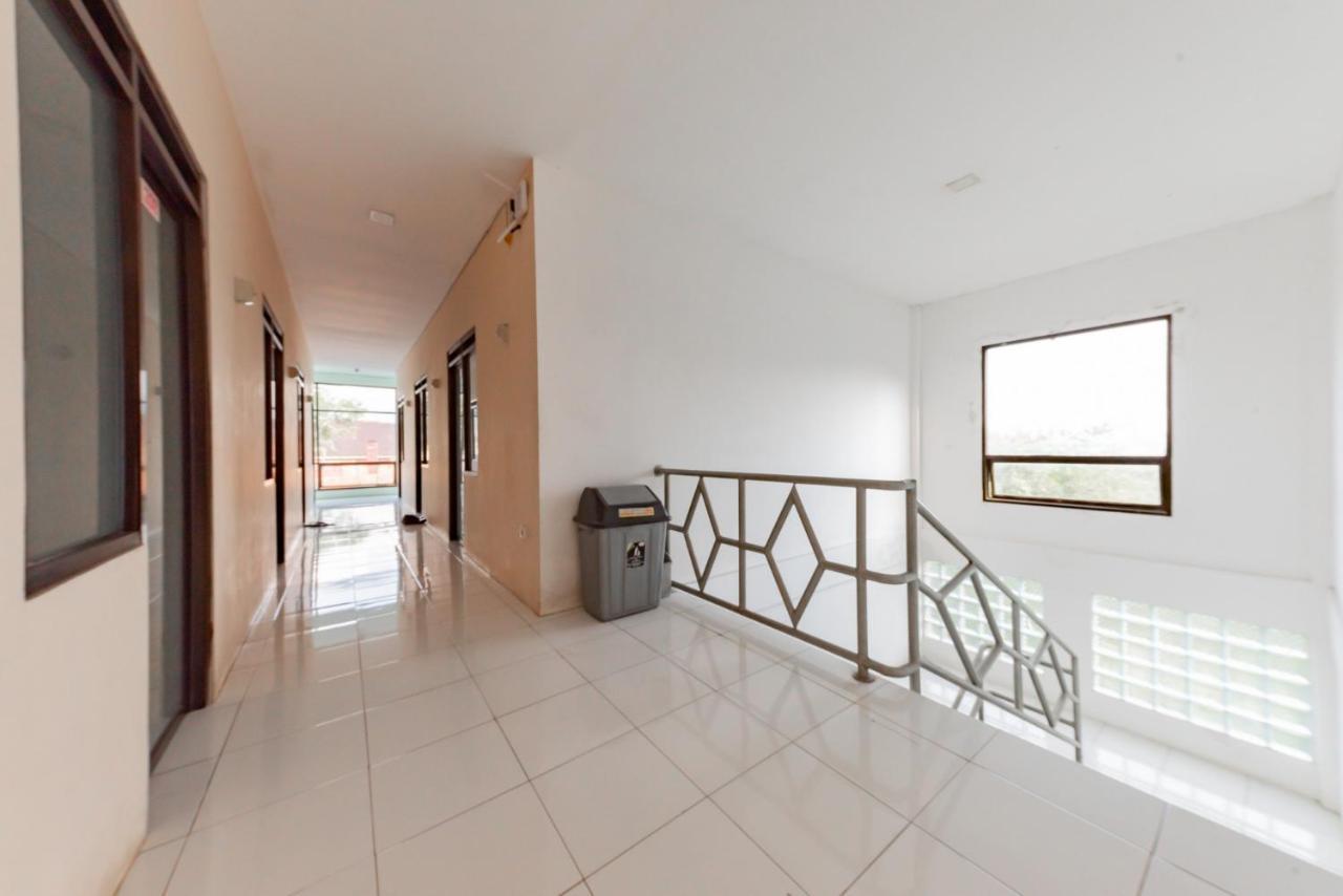 Reddoorz Syariah Near Rs Hermina Sukabumi Exterior foto